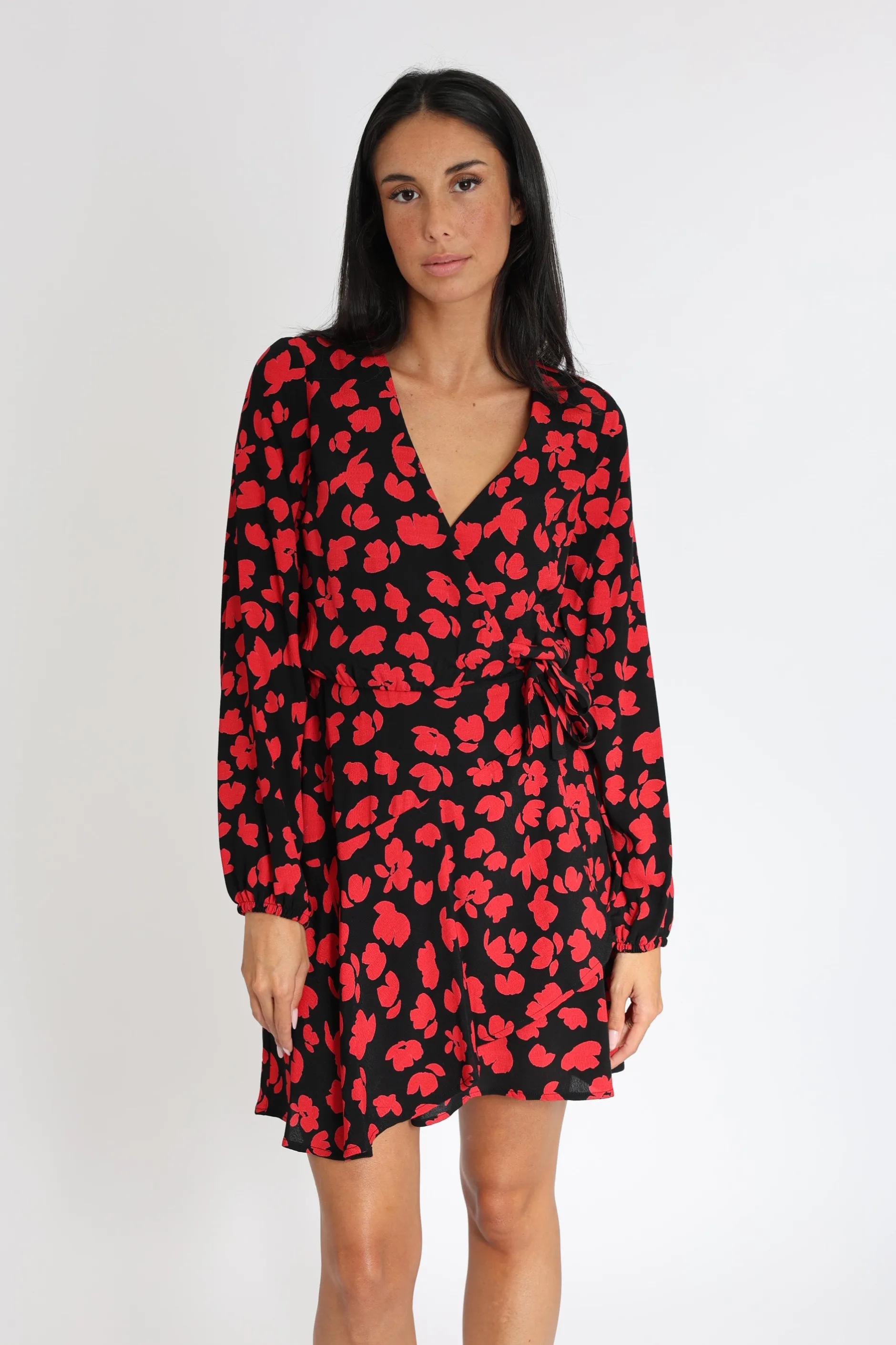 Shop KOOKAÏ ROBE COURTE CARMEN Noir/rouge
